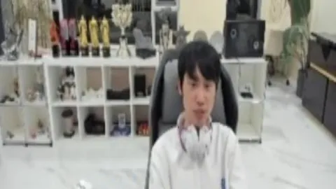 韩悦晋级马来西亚羽毛球公开赛下一轮